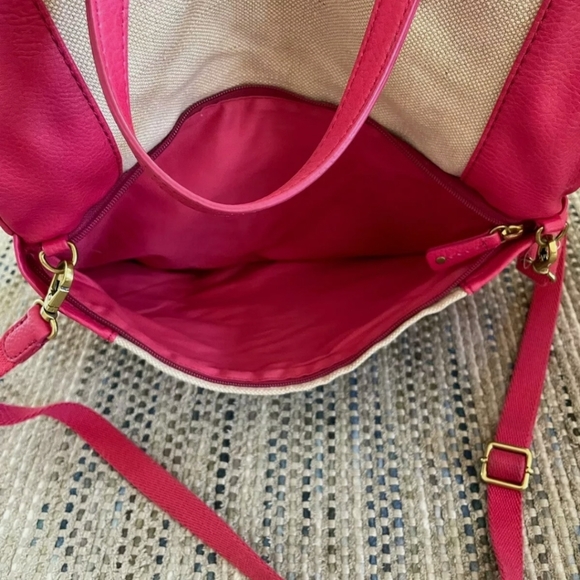 Fossil Explorer Red and Tan Messenger Canvas Crossbody Tote NWOT - Picture 10 of 13